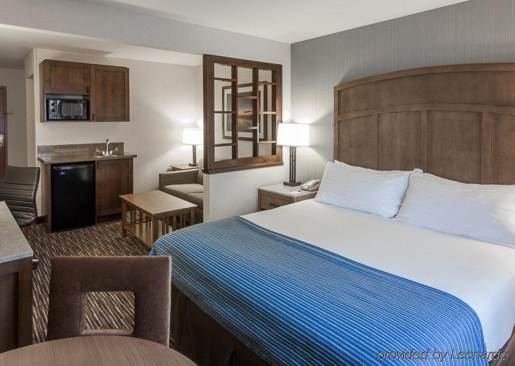 Holiday Inn Express & Suites Carpinteria By Ihg Exterior foto